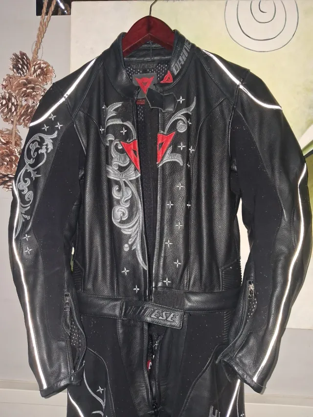 Mono 2 piezas Dainese moto Casi sin uso,como nuevo