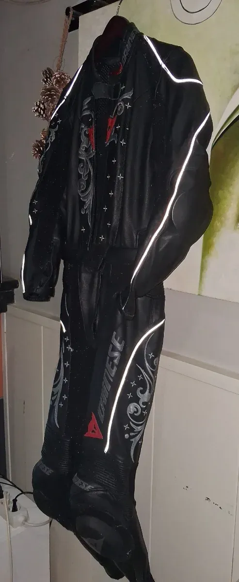 Mono 2 piezas Dainese moto Casi sin uso,como nuevo