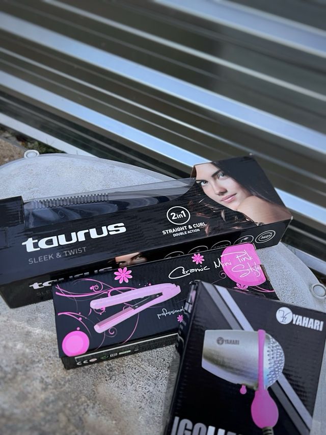 Plancha Pelo Taurus y dos regalitos de viaje