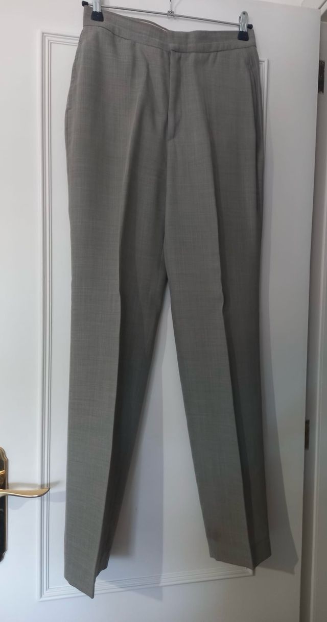 Traje chaqueta pantalón gris