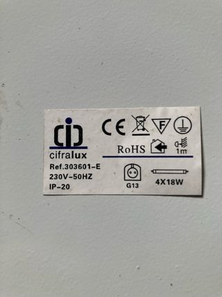 Pantalla Luminaria 4 Tubos