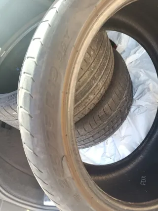 4 Neumáticos Pirelli.. cada uno 30€