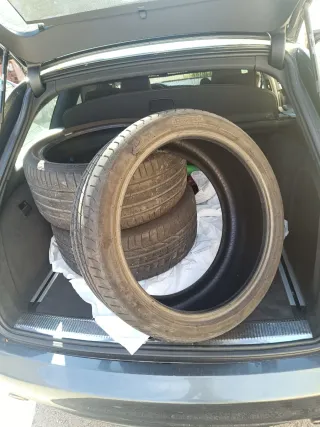 4 Neumáticos Pirelli.. cada uno 30€