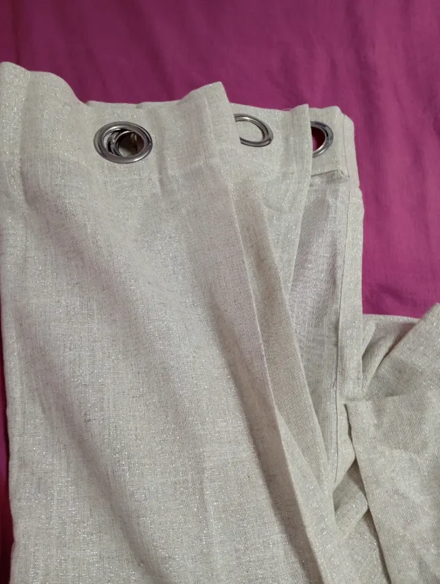 Cortinas Beige y Doradas