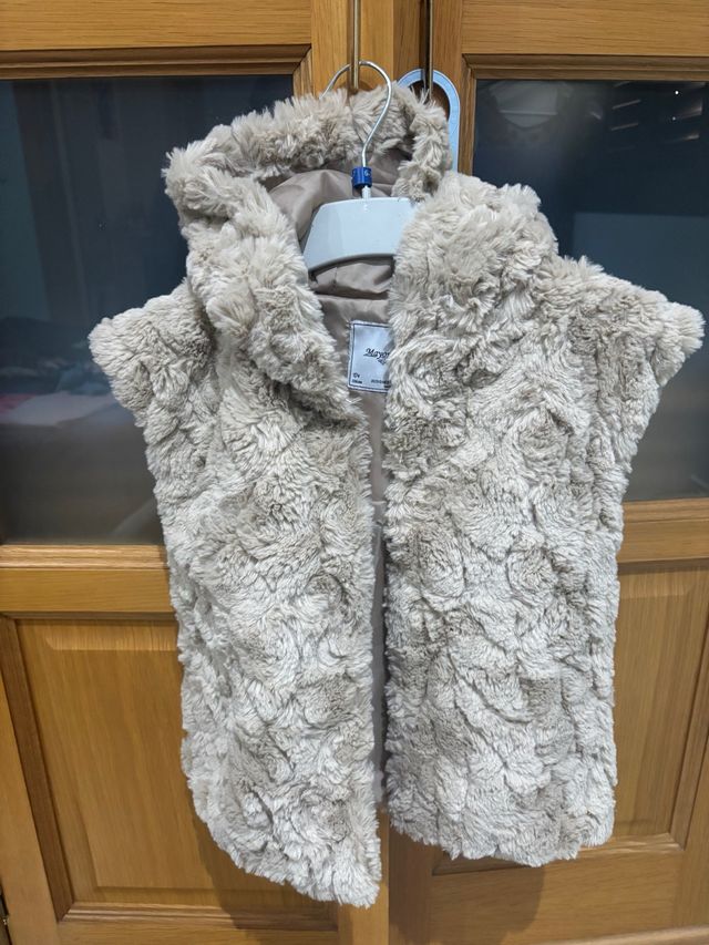 Chaleco peludo marrón talla 6