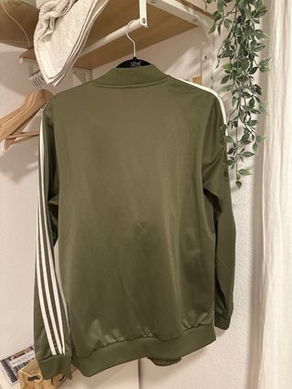 Chaqueta Adidas Verde con Rayas Blancas