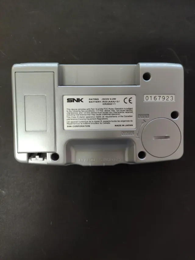 Neo Geo Pocket Platinum Silver