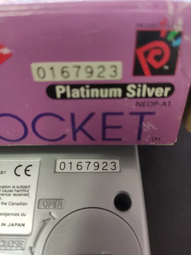Neo Geo Pocket Platinum Silver
