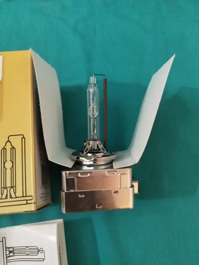 2 Bombilla Xenon Philips D1S 85415VIC1