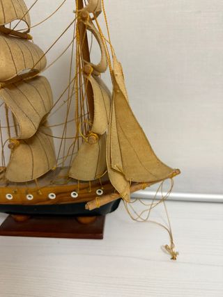 Barco de madera decorativo 29cm ancho x 31cm alto