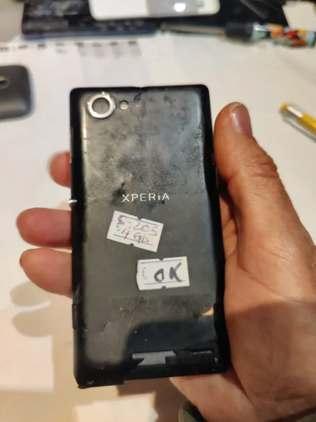 Teléfono Móvil Sony S 205 Negro