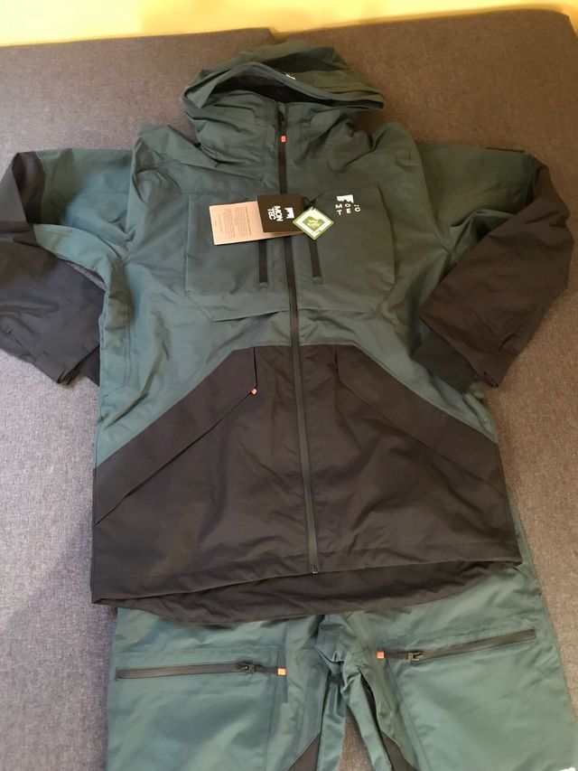 Equipo de Snow/Ski Montec