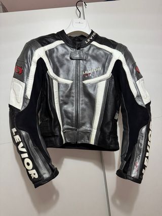 Mono de cuero Levior 2 piezas