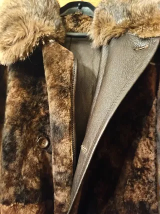 Descuento Black Friday - Abrigo de piel marrón co