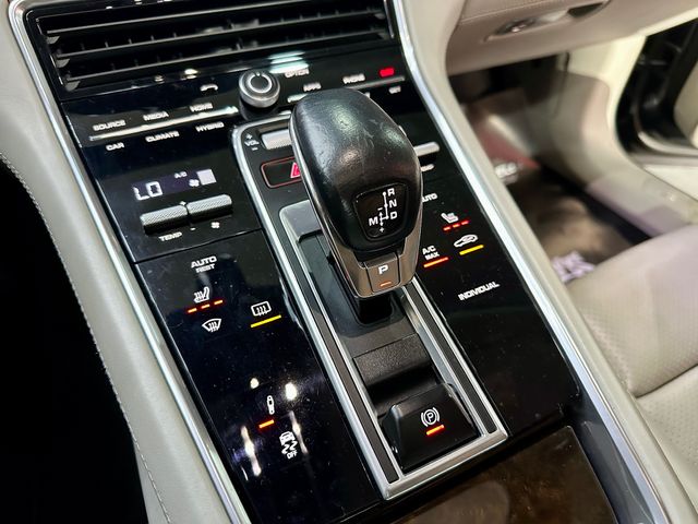 Porsche PANAMERA TURBO S E-Hybrid 680cv