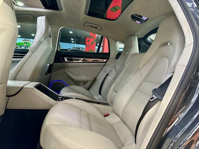 Porsche PANAMERA TURBO S E-Hybrid 680cv