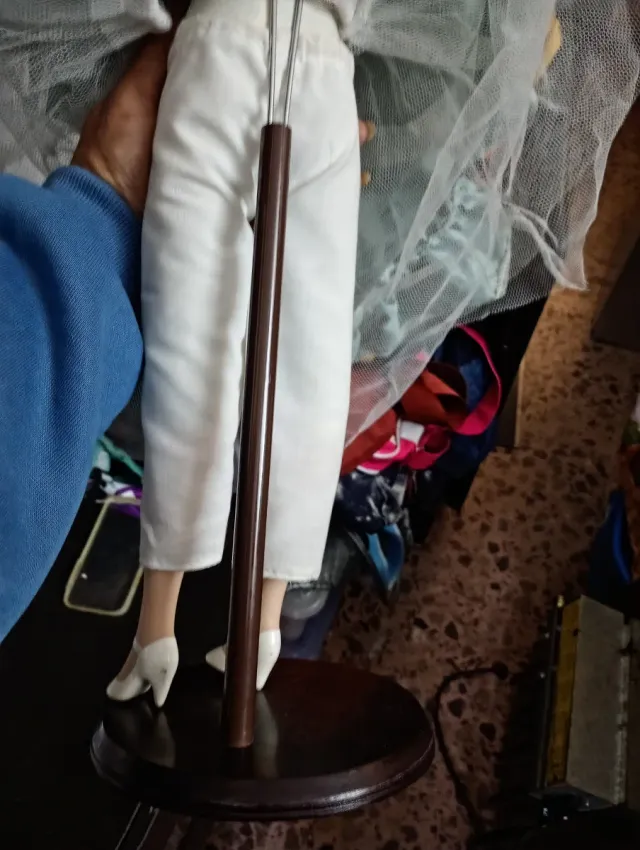 Muñeca de porcelana antigua