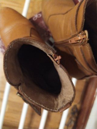 Botines de cuero marrón