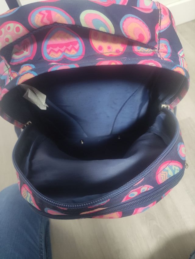 Mochila Totto niña con ruedas pequeña.