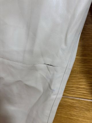 Pantalones efecto piel Zara. Talla L - SOLO ENVÍO