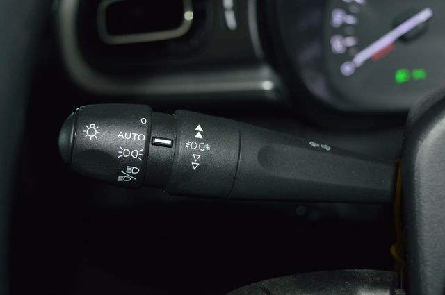 CITROEN C3 BlueHDi 75KW 100CV SS CSeries