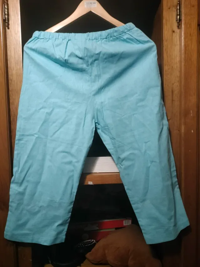 Pantalón Pirata Mujer Bordado