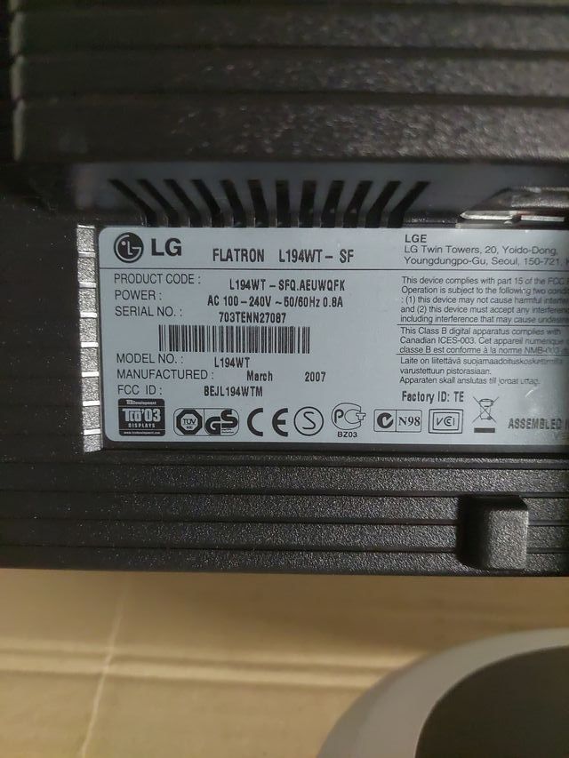 Monitor LG FLATRON M 19 Plata/Negro