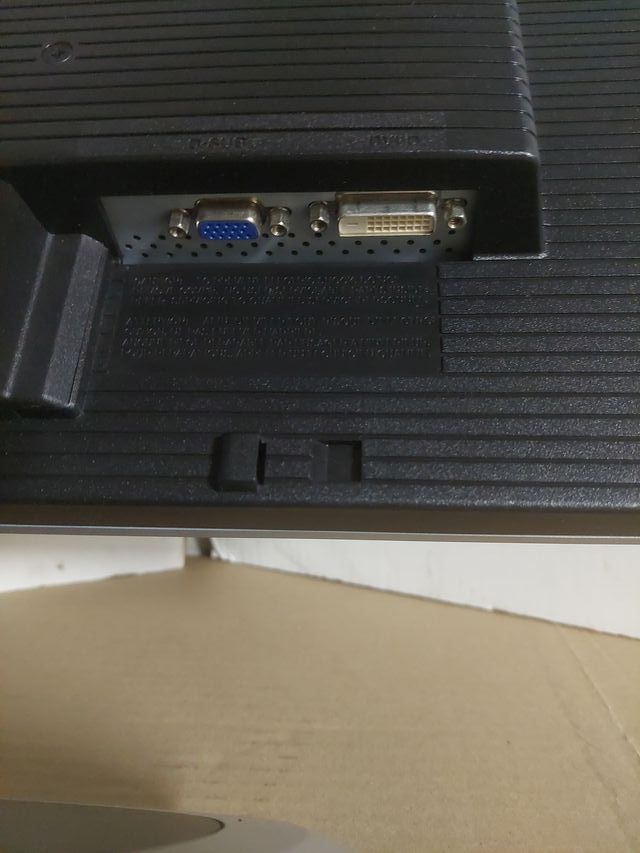 Monitor LG FLATRON M 19 Plata/Negro