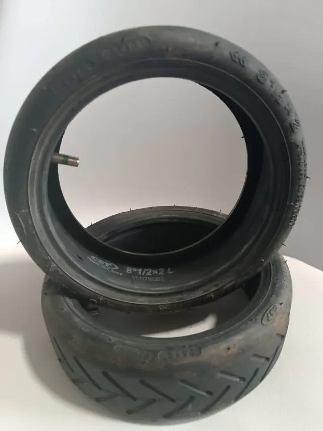 Ruedas y cámaras patinete CST 8 1/2 x 2