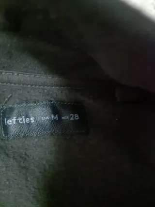 Lote 2 sudaderas crop anchas y sudadera Snoopy