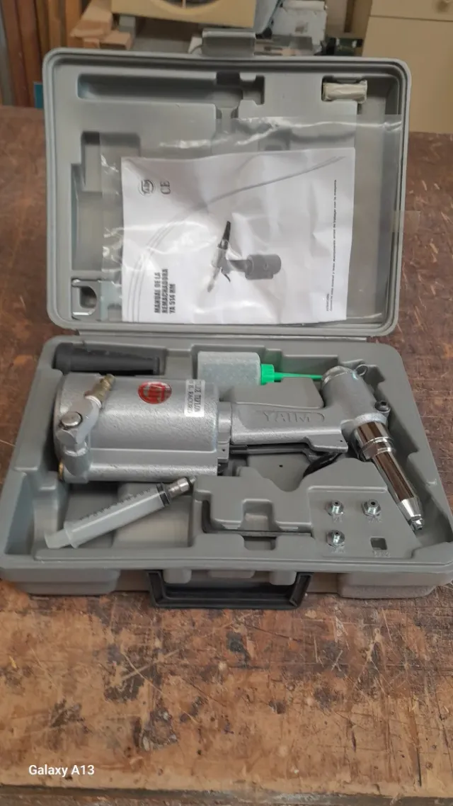 Remachadora Neumática YAIM