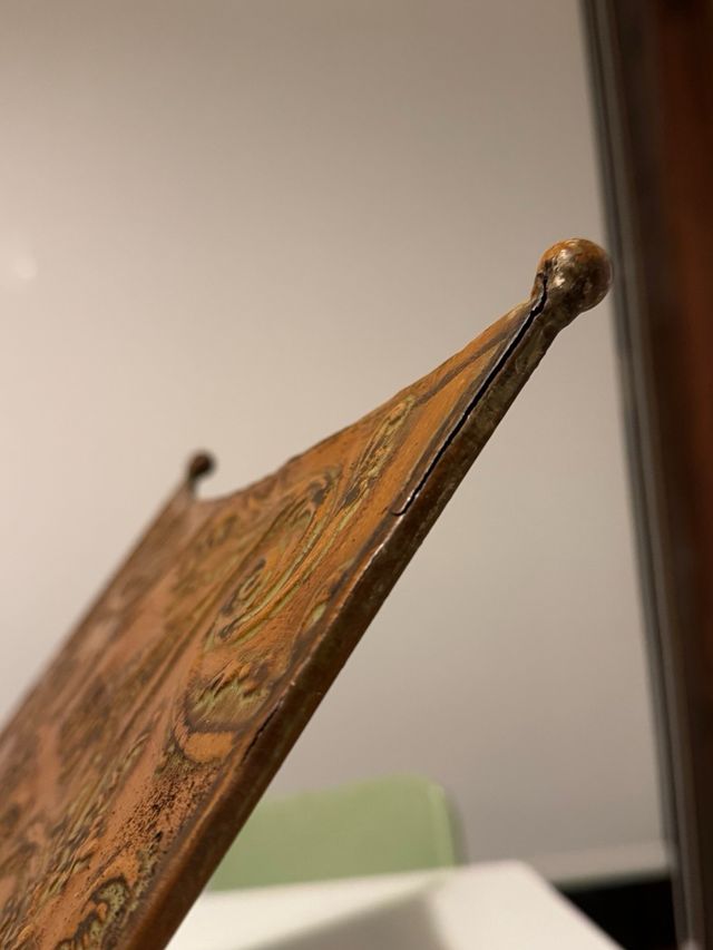 Revistero Vintage Metal y Madera