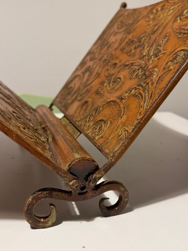 Revistero Vintage Metal y Madera