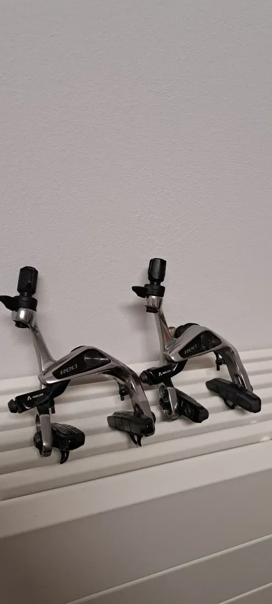 Frenos SRAM RED y juego de pastillas nuevo