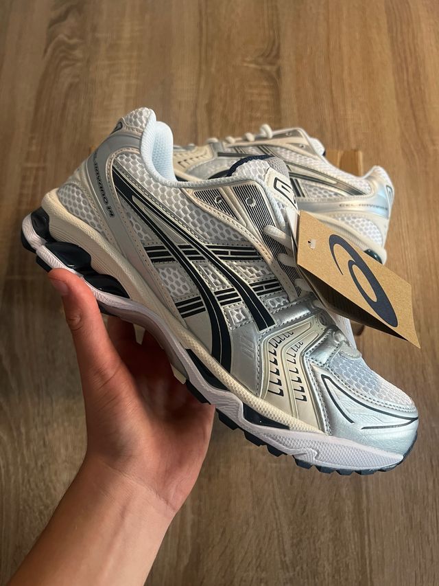 Zapatillas Asics Gel-Kayano Plata/Blanco