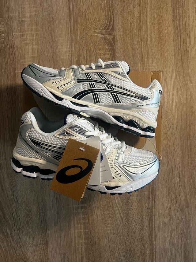 Zapatillas Asics Gel-Kayano Plata/Blanco