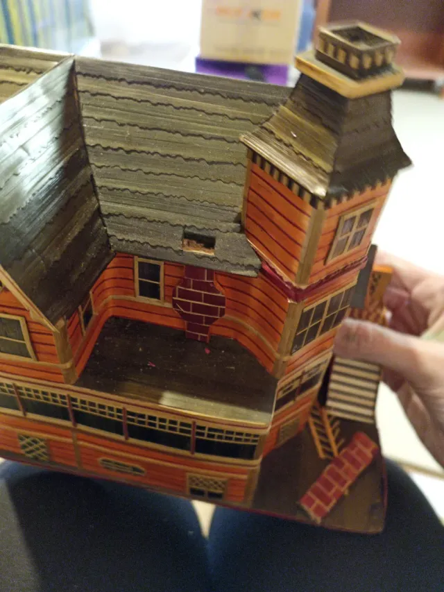 Casita Victoriana Mimbre Joyero