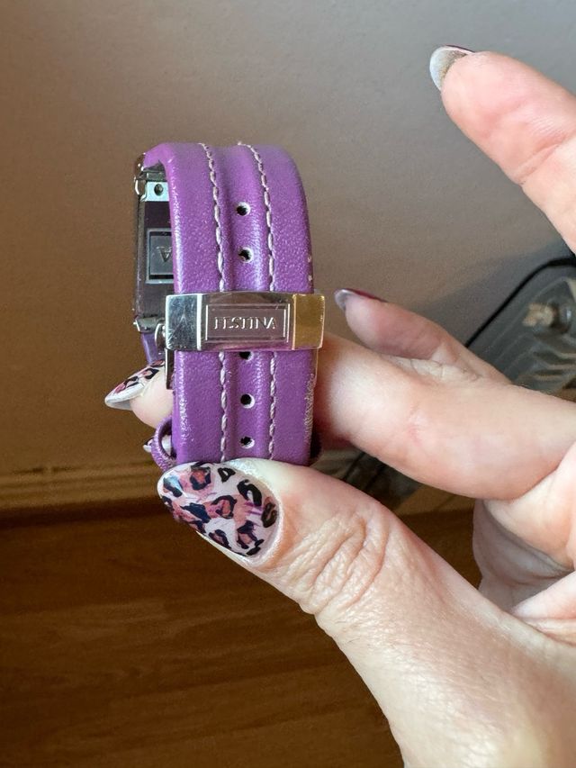 Reloj Festina Morado y Plateado