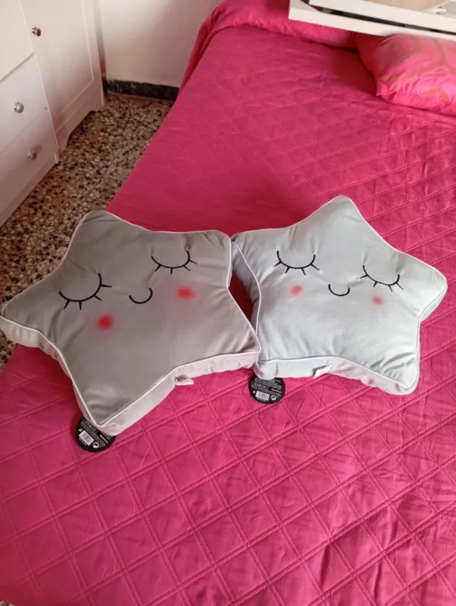 2 Peluches Estrella Gris y Azul