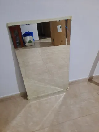 Espejo grande sin marco