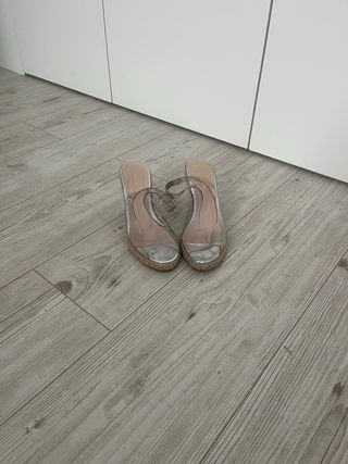 Alpargatas transparentes Lujans talla 38