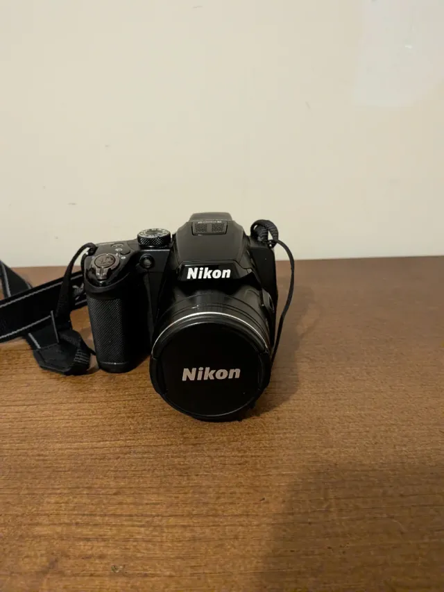 Cámara Nikon Coolpix P500 Negra