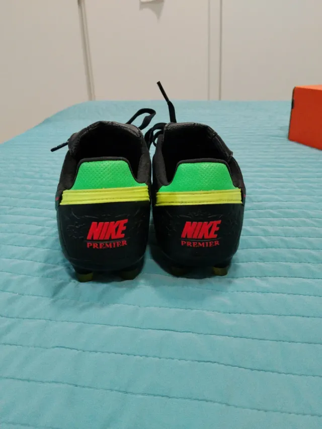 Botas de fútbol Nike Premier III FG Talla 39