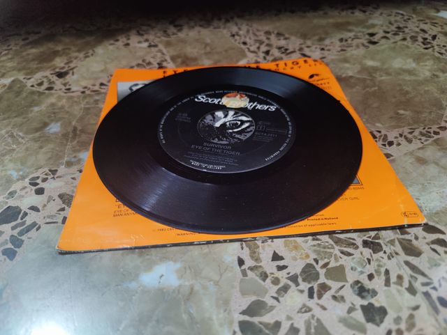 Vinilo Survivor Eye of the Tiger Rocky III