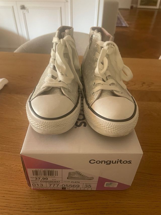Zapatillas Conguitos, Talla 35.