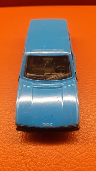 Peugeot 604 NOREV blu