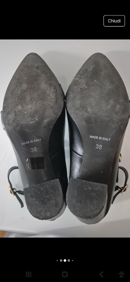 Divine Follie Scarpe Nere con Fibbia