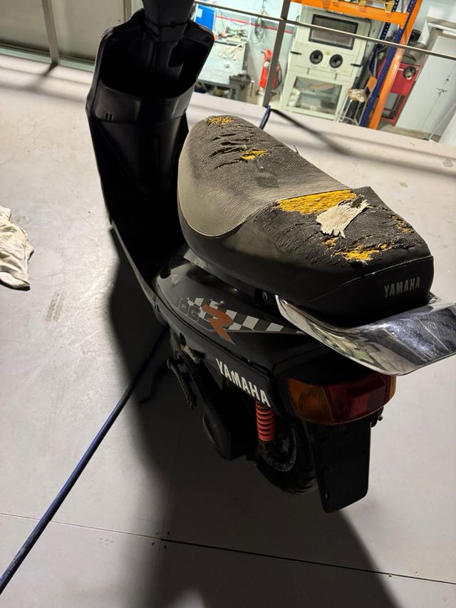 Yamaha Jog R para piezas.