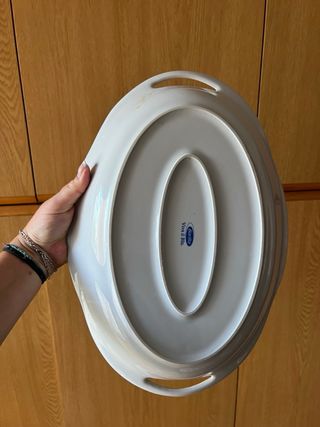 Piatto ovale in ceramica bianco e blu