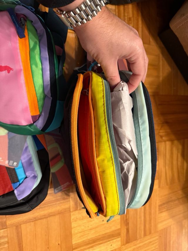 Lote 3 Cotopaxi riñonera 3l y 1,5 litro y neceser